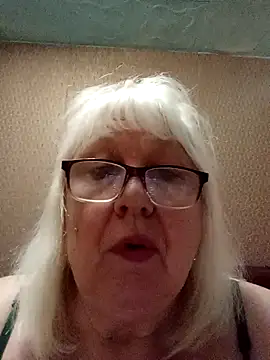 Alexia64231 live