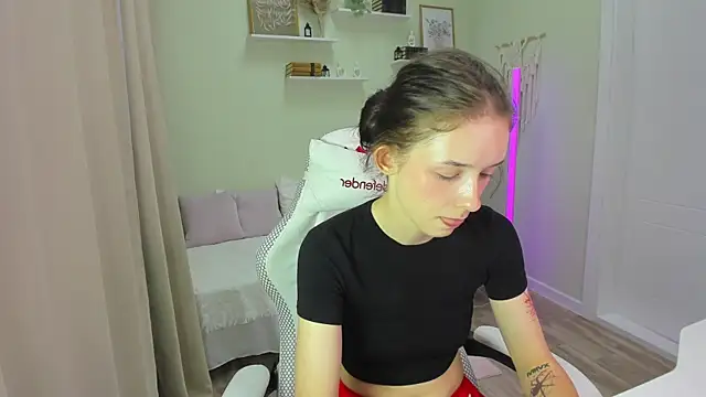 AnnaOddy live