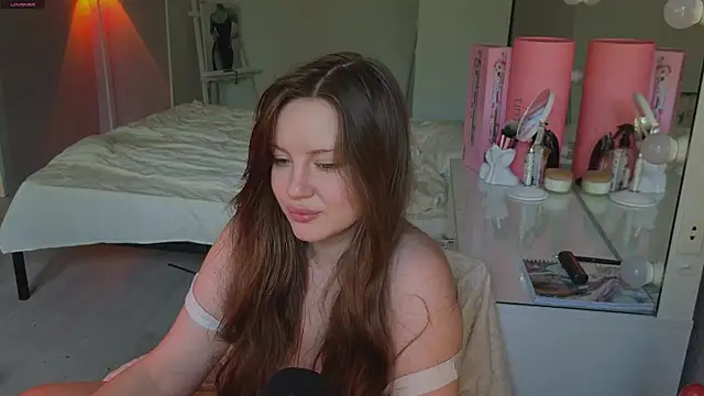 Alisia_here live