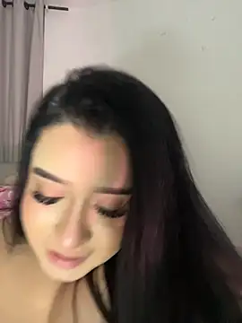Aliciawhitee live