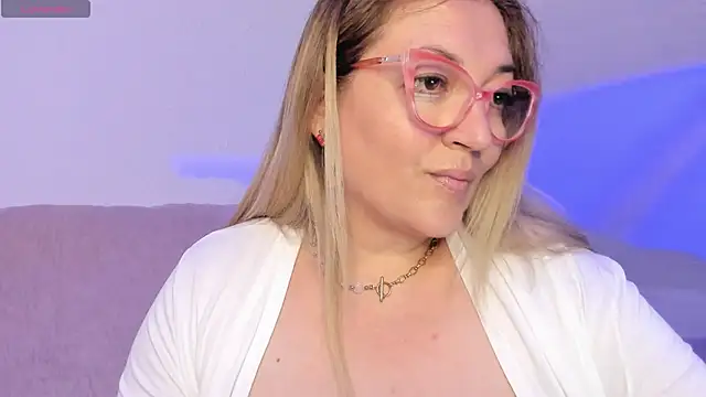 Naty_Mature_ live