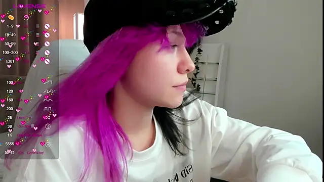 EmilyTrase live