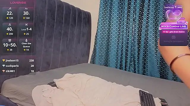 Pretty_Ebony_Doll live