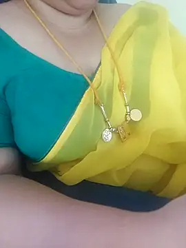 Tamillakshmi27 live