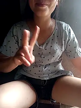 Amanda-aa live
