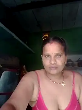 Shivani09900 live