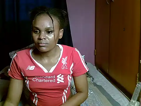 Queen_petite_ live