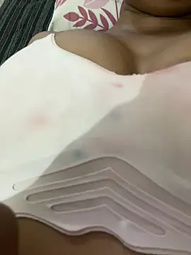 Poonam-Ray live