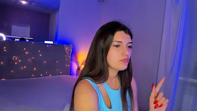 Laura_Leee live