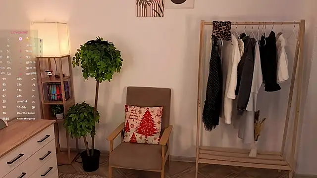 LeliaSavich live