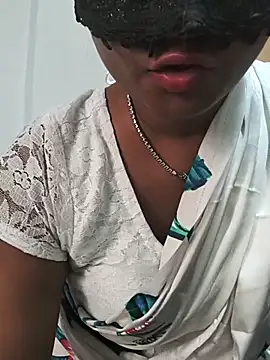 DIRTYSECRET_QUEEN_07 live