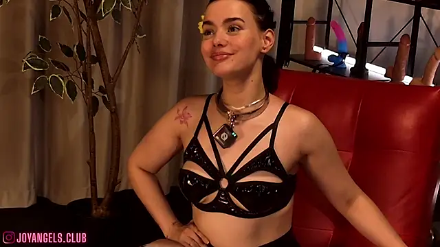 SophieCharm live