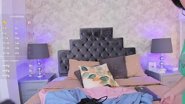 elizabeth_coleman live