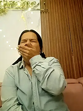 RossyAlvarez live