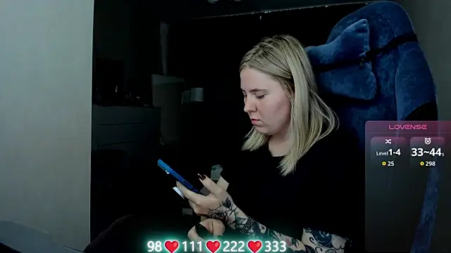 Olivia_Munk live