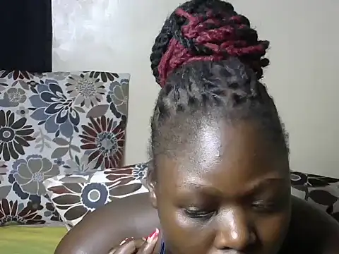Ayanjannie live
