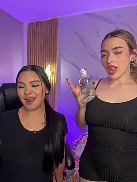 amber_white15 live