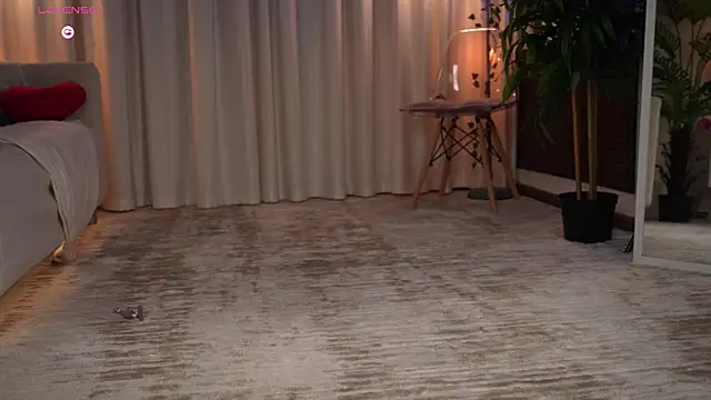 Amely_Young live