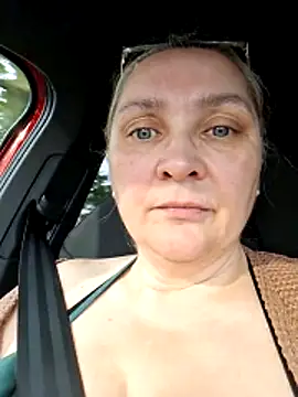 MaskedQueen77 live