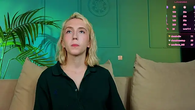 Elen__Moore live