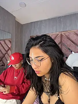 Velvet_Mysstic live