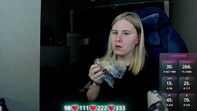Olivia_Munk live