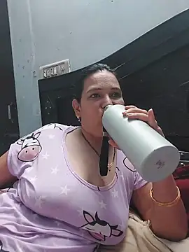 Poojabhabi101 live