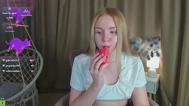 Linda__Bloom live