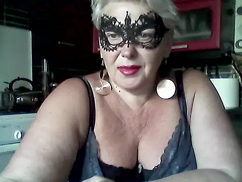Lisa_Suzie live