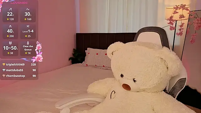 EvaHamilton live
