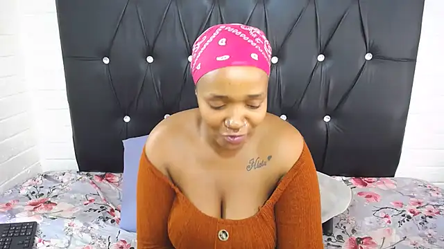 CandyBoobs69 live