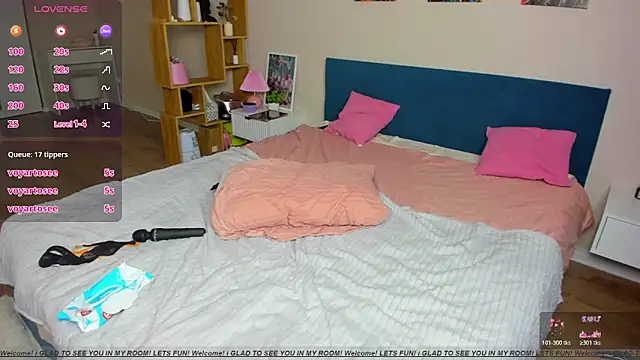 BritneyLix live