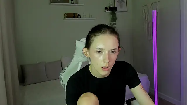 AnnaOddy live