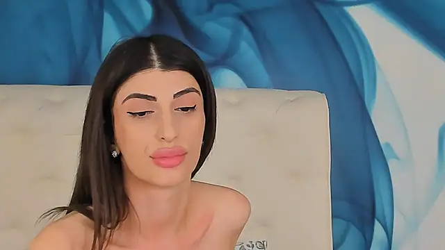 SkinnyDolly live