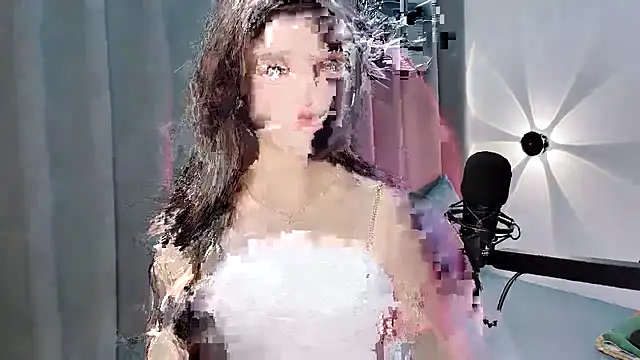 Momo-Wow live