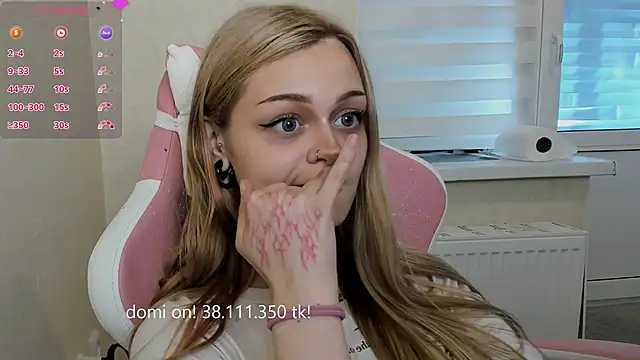 MelonyEmo live