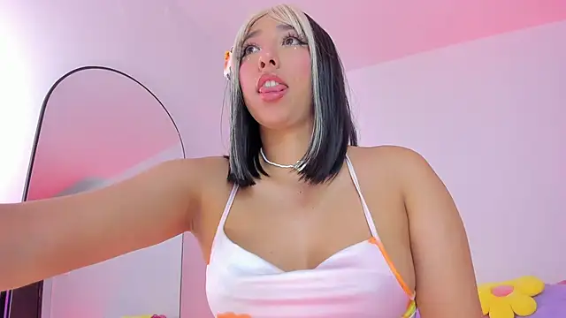 emily__walker live