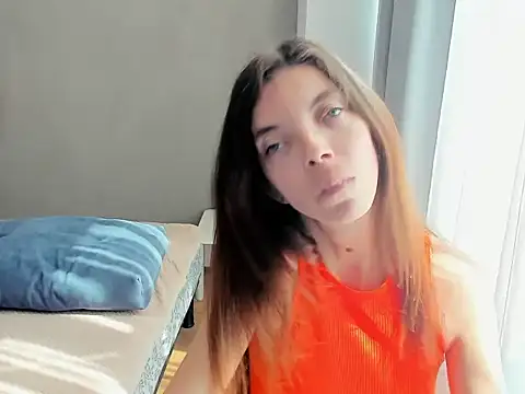 LikaAeiston1 live