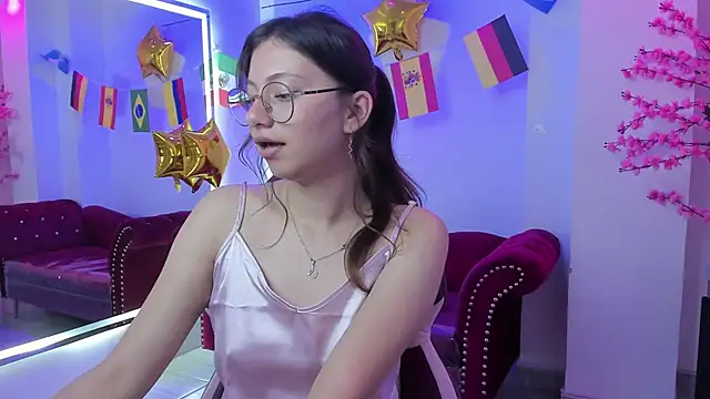 Vannia_t18 live