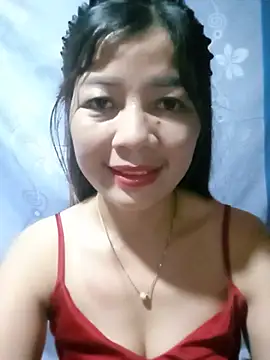 Yiyi102300 live