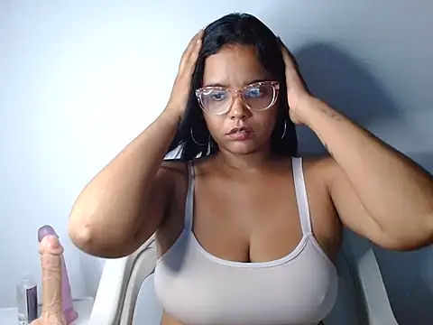 girl_piscis live