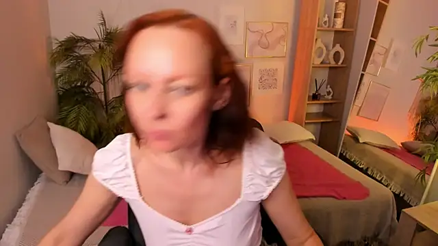 NikaGentle live