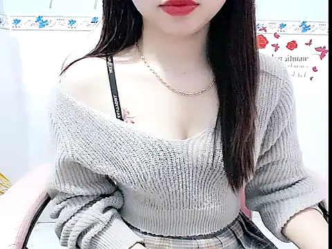 Emilysexy_cut live