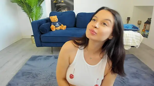 Issa_Belle18 live