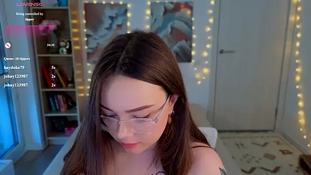MilenaSaint live