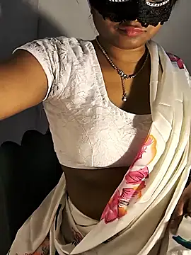 DIRTYSECRET_QUEEN_07 live