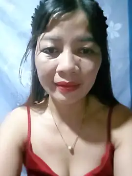Yiyi102300 live