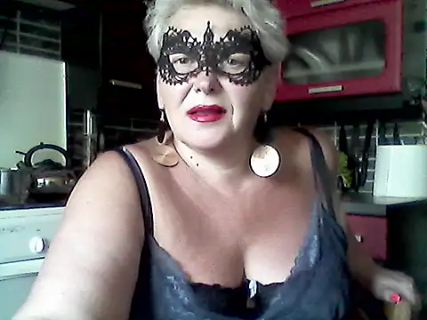 Lisa_Suzie live