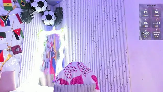 Naomy_tay1 live