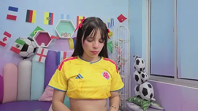 Isaa_Skinny live